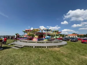 Luna park twister