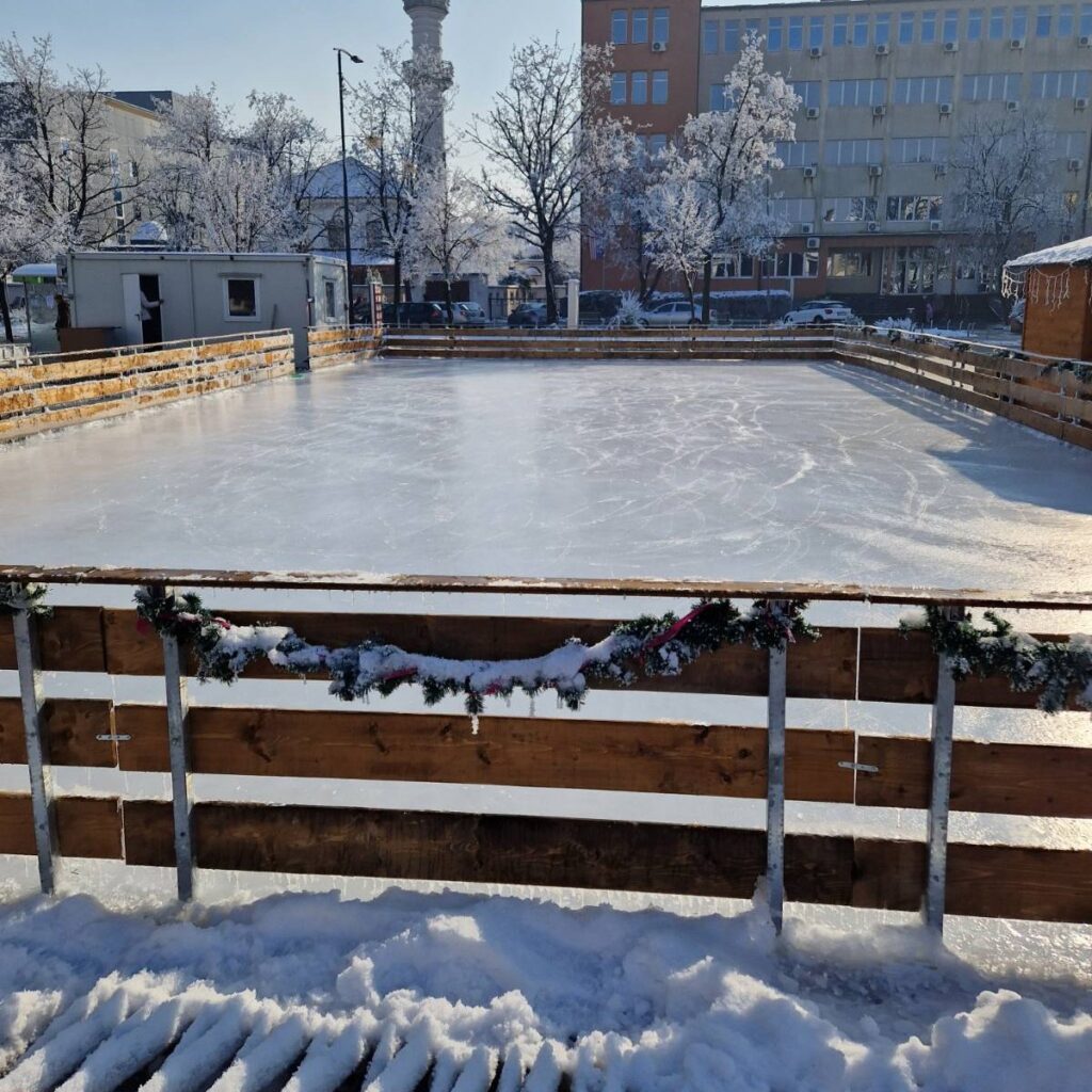 Mi održavamo klizalište